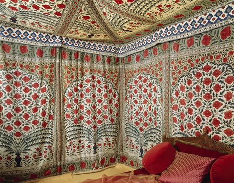  Vibrant Visions: Weaving Pakistani Textiles into Modern Homes - Embracing Cultural Tapestry and Contemporary Design Aesthetics